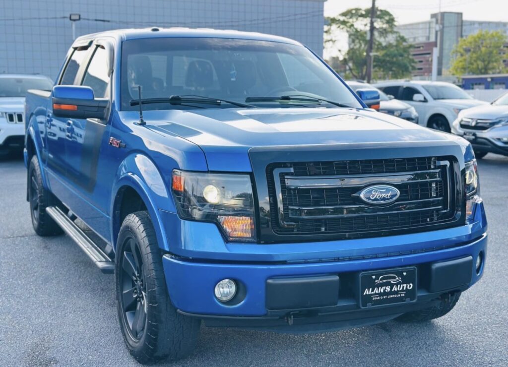 Coupe Used F-150 $3,900 AWD/4WD Petrol 150,000 miles Blue 2014 Automatic 4-door