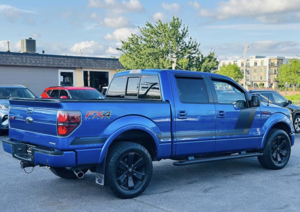 Coupe Used F-150 $3,900 AWD/4WD Petrol 150,000 miles Blue 2014 Automatic 4-door